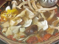 -菌小白火锅(时尚天河店)