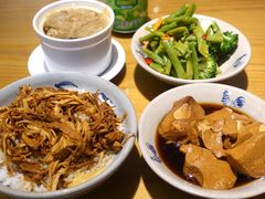 -红猪卤肉饭(大西洋美食城店)