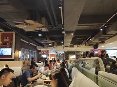 大堂-大头虾越式风味餐厅(光明广场店)