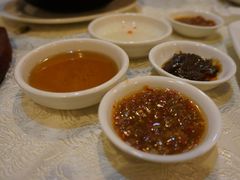 各种蘸酱（自制辣椒酱、沙茶酱、鱼露、卤水-御潮轩·经典潮菜