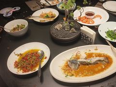 -忆江南·临江鱼馆