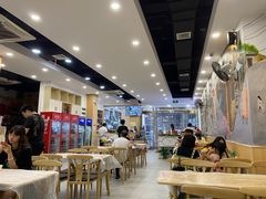 大堂-江城燕子大排档(江汉路步行街店)