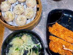 鲜肉小馄炖-莱莱小笼·乔艾