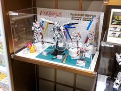 -泡泡玛特POPMART(蓝色港湾店)