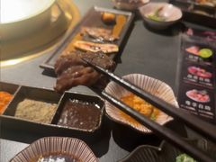 -铭牛烧肉·和牛海鲜自助(高新月牙湖店)