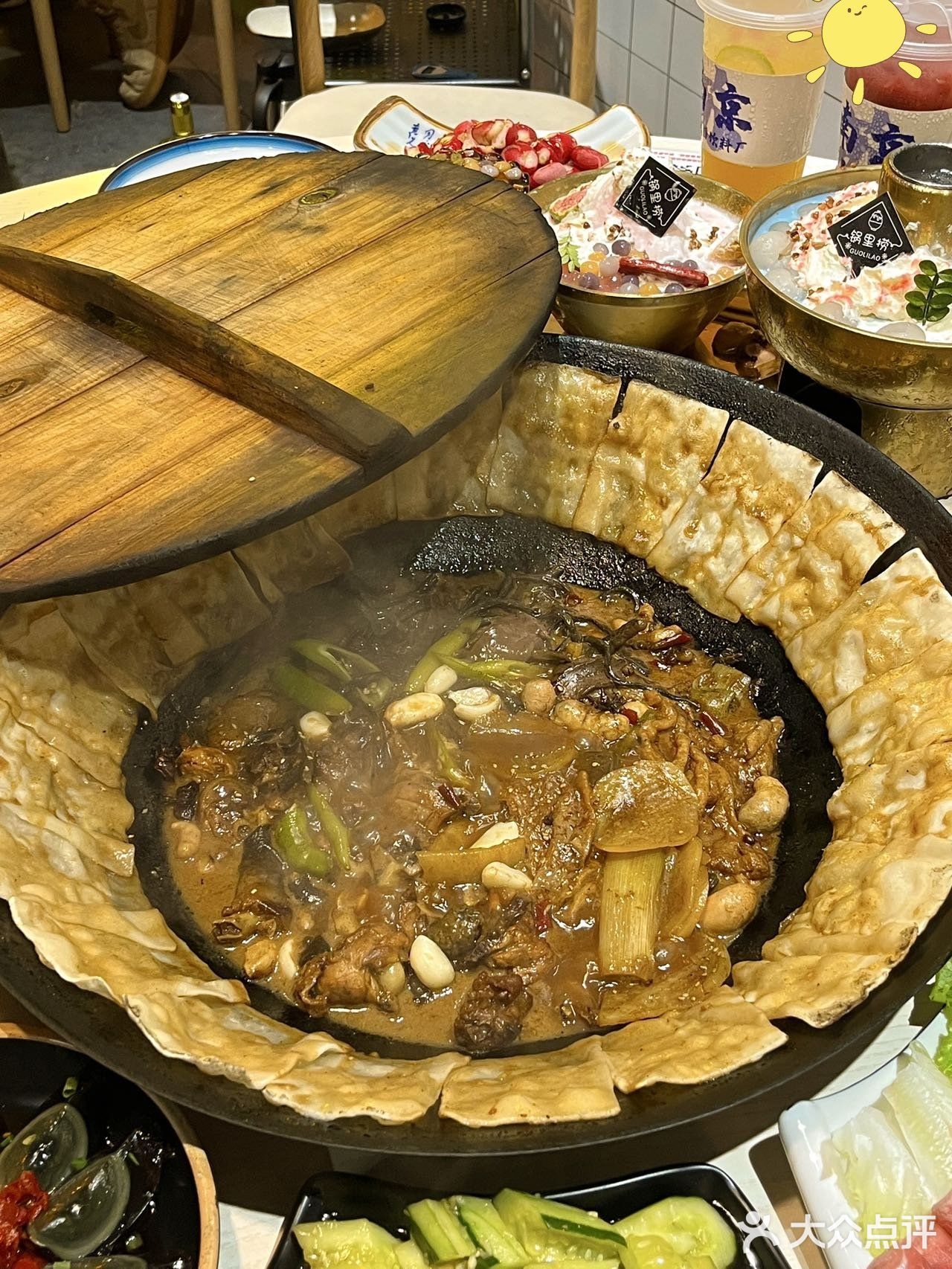 朋友给我推荐了一家地锅鸡，坐了十几站地铁去浦口吃！