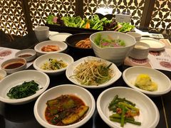 -韩屋韩国料理(天山路店)