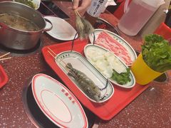 -四囍码头海鲜烧烤自助火锅(外滩南京东路悦荟广场店)
