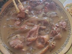 -华龙特色大骨鸡农家菜馆