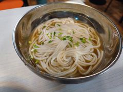 -龙香记桂林米粉(东扬威街11号楼店)