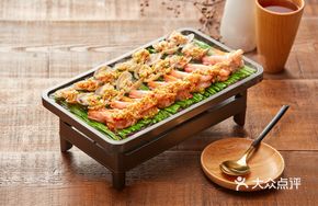 Golden and Silver Garlic Roasted Seafood