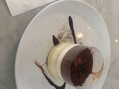 冲绳黑糖风味爆浆蛋糕PLUS-必胜客(WOW南雄店)