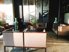 -铂逸梦秦酒店(横店梦幻谷店)