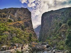 -苍山世界地质公园·石门关大峡谷