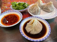 -笑来喜馄饨小笼工坊(通扬路店)