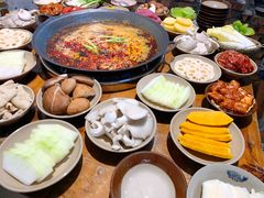 -四小区火锅·巷子里的重庆火锅(花照壁店)