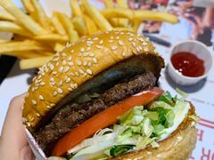 -The Habit Burger Grill 哈比特汉堡(复兴soho店)