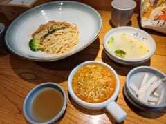 -馋三尺蟹粉小笼(人民广场店)