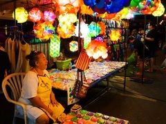 -周日夜市
