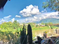 -乌托邦酒吧和餐厅