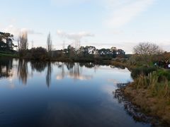 -怀托摩萤火虫洞