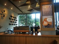 -星巴克臻选(杭州嘉里中心1F店)