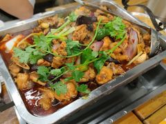 -后街佬·炭火鲜鱼杂(南城店)