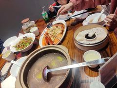 -黄弟大排档·湖南菜·小龙虾·小海鲜(凯旋北路店)