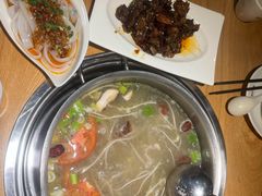 酸萝卜鸭架汤-守柴炉烤鸭(科华中路王府井店)