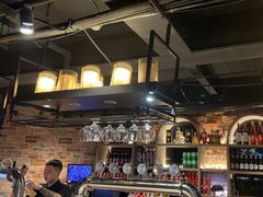 -麦凯伦烧烤·精酿超级工厂店(金桥总店)