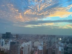 -上海龙之梦万丽酒店