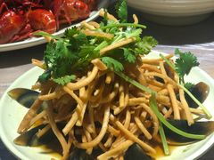 皮蛋拌馓子-靓靓蒸虾(中山公园店)