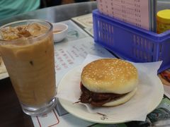 金牌猪扒包-兰芳园(上环店)