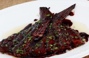 Braised Pork Trotter in Brown Sauce