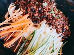 -三人行骨头王火锅(长寿店)