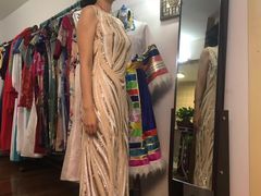 -秀丽美好演出服装租赁合唱主持人礼服实体店(中关村科技发展大厦店)