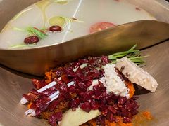 -沸炉重庆老火锅(军事博物馆店)