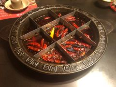 -疯狂的筷子老灶九宫格火锅