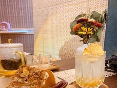 -C.Y Cafe