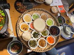 -包整·丝娃娃(一览甲秀楼风景店)