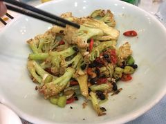 -马尔龙新疆饭店·清真(瑞景店)