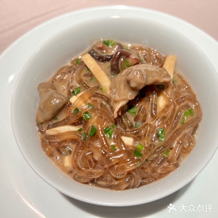 返杭前的最后一顿 —— 台州餐饮龙头企业的新荣记