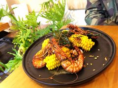 惹味胡椒虾配烤玉米-CHILLAX轻乐时(侨建·Hi City店)