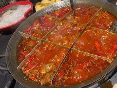 -犀牛寨老火锅(康德国会山总店)