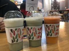 冰椰汁抹茶牛奶-HELLO 27 意面·沙拉·帕尼尼