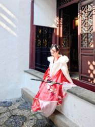 -一揽芳华汉服旗袍体验馆(拙政园店)
