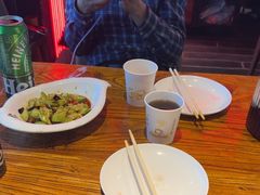 -霸气大叔干锅鸭头·龙虾烧烤·川菜·赛事直播(三里屯店)