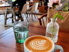 拿铁-VESH COFFEE(定西路店)