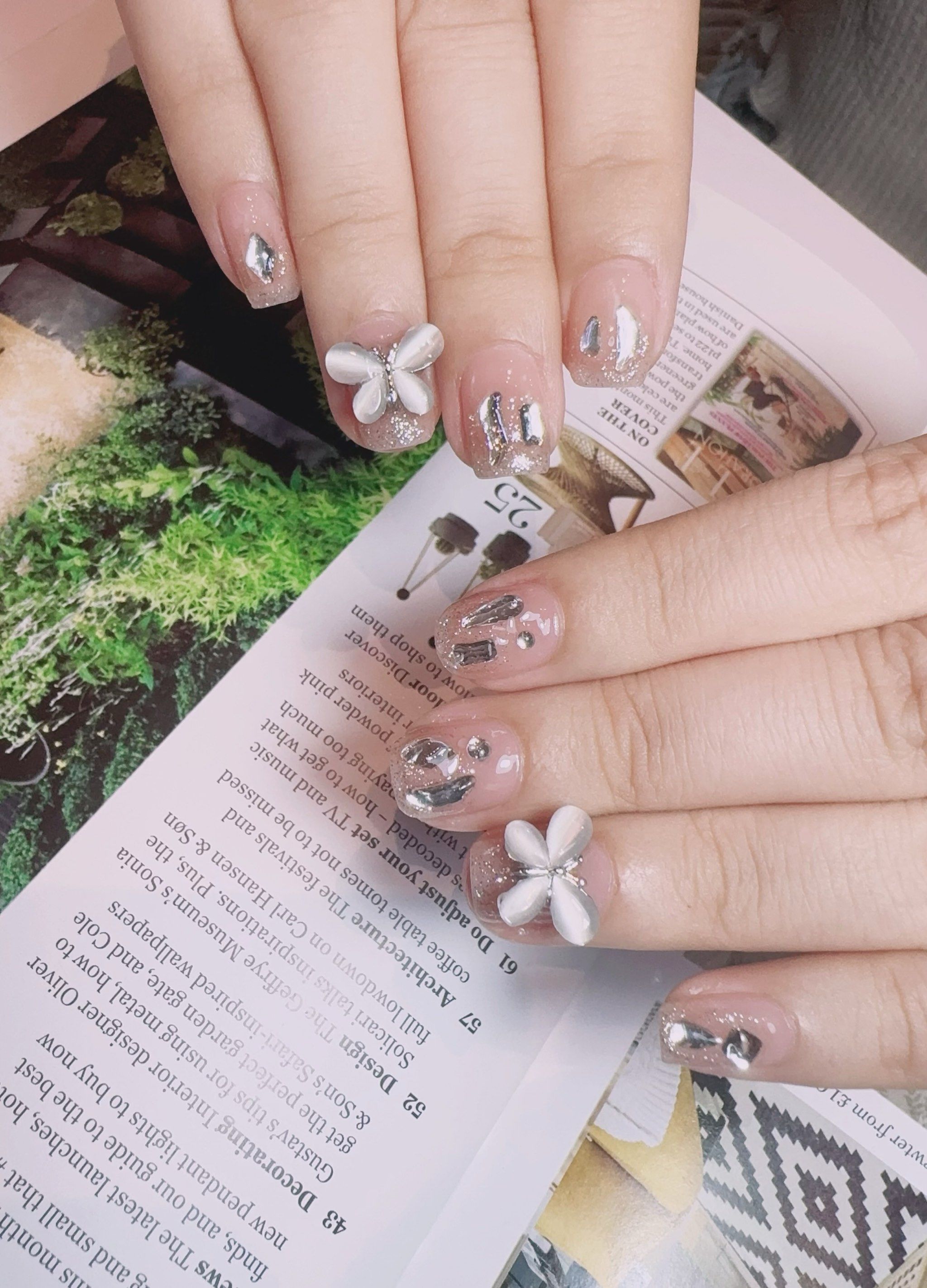 「樱花树下美甲手艺店(融创荟店)」