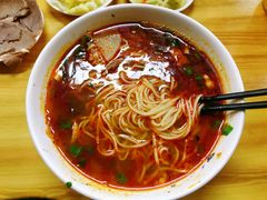 -马德元纯汤牛肉面(太奥广场店)